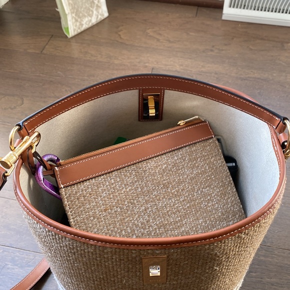 Bucket Bag - Picture 2 of 5